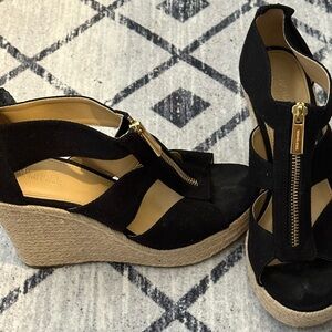Black Micheal Kors wedges size 7Medium